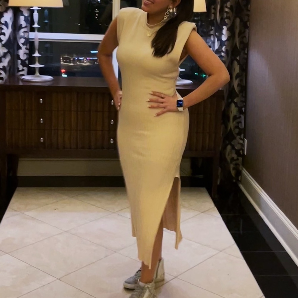 Elegant Cream Sleeveless Dress